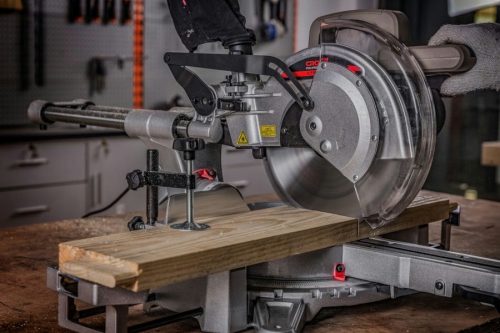 Пила торцовочная CROWN CT15233P — изображение 4